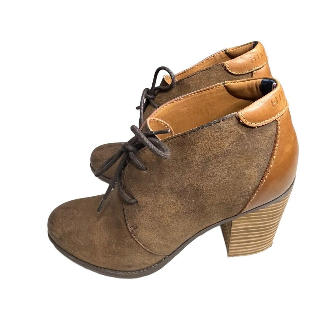 𝅺TOMMY Hilfiger Brown Duff Lace Up Ankle Boots Bootie 7.5 M Stacked Chunky Heel